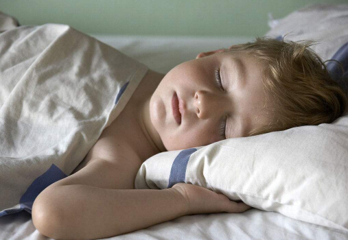 臥式秤能夠檢測兒童身高，好的睡眠性能夠促進寶寶健康成長